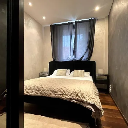 Two-bedroom Flat In Apartment
